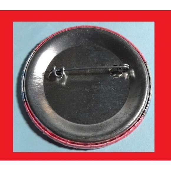 1980's Miss Budweiser Hydro Fans This Buds for You! Pinback Button - Picture 2 of 3